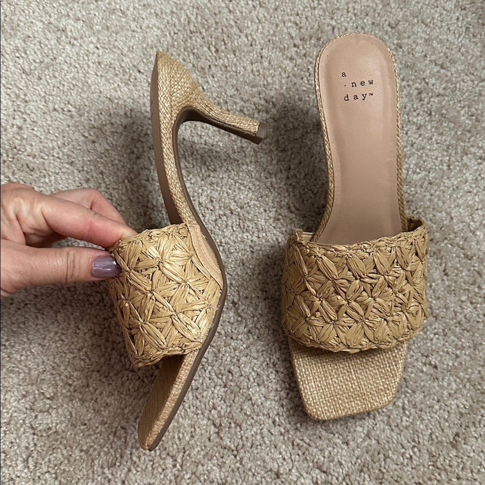 New without box A New Day Straw Sandal Stiletto 2” Square Toe Size 8.5